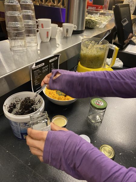 File:Condiments pots.jpg