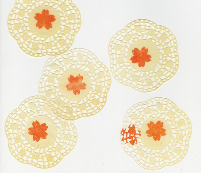 File:Napperon fleur.jpg